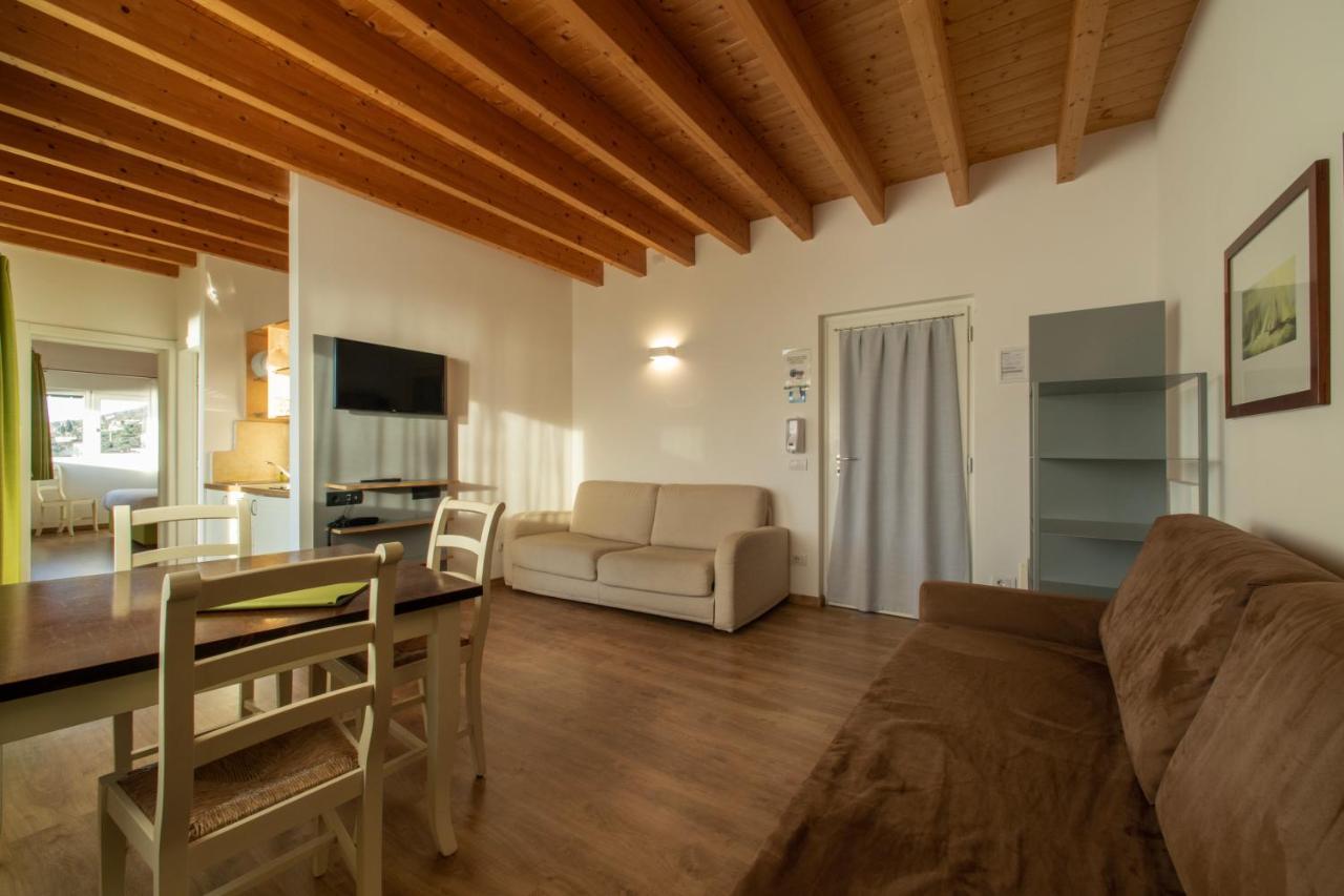 Ca Del Lago Aparthotel Torri Del Benaco