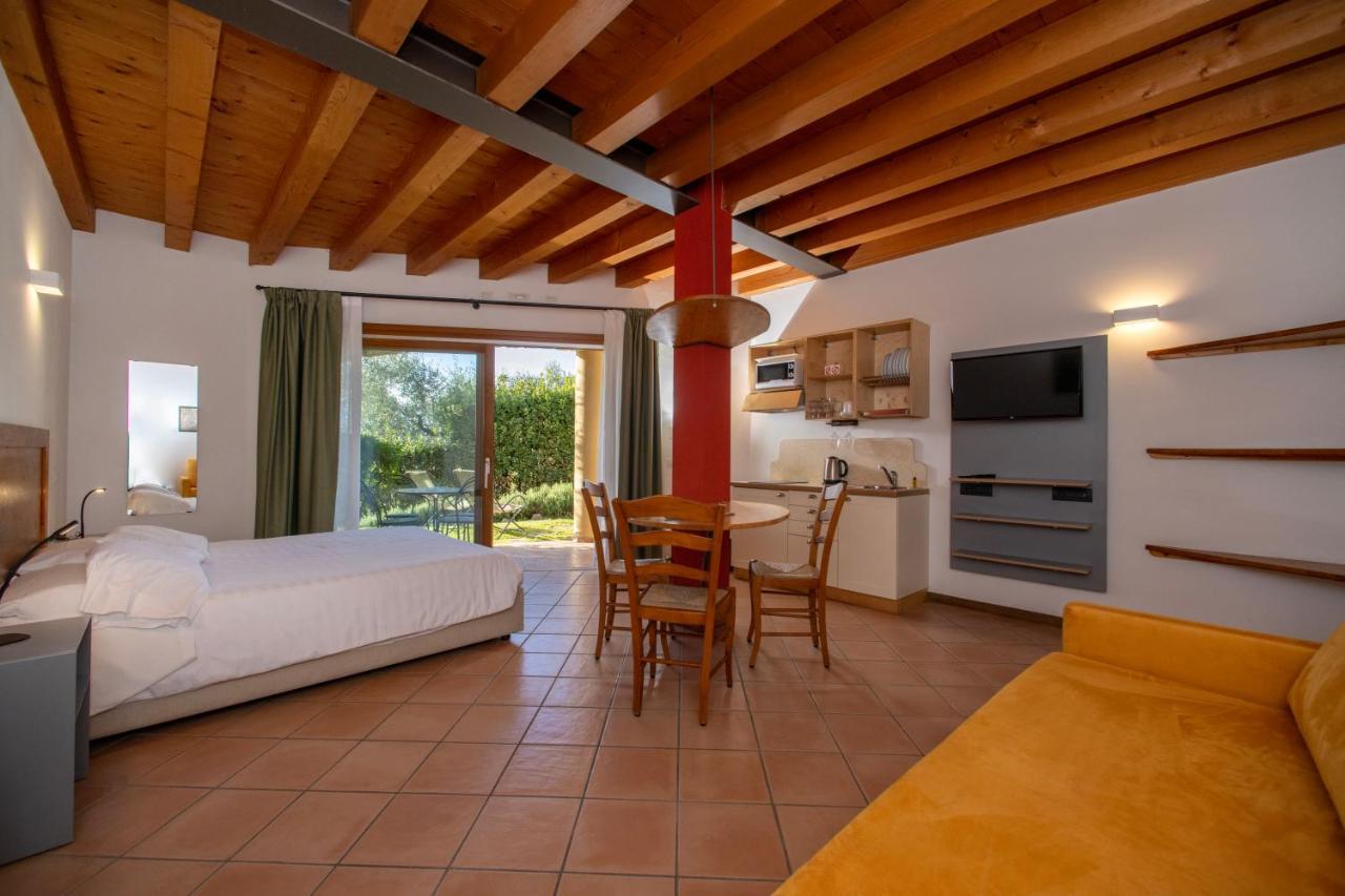 Ca Del Apartahotel