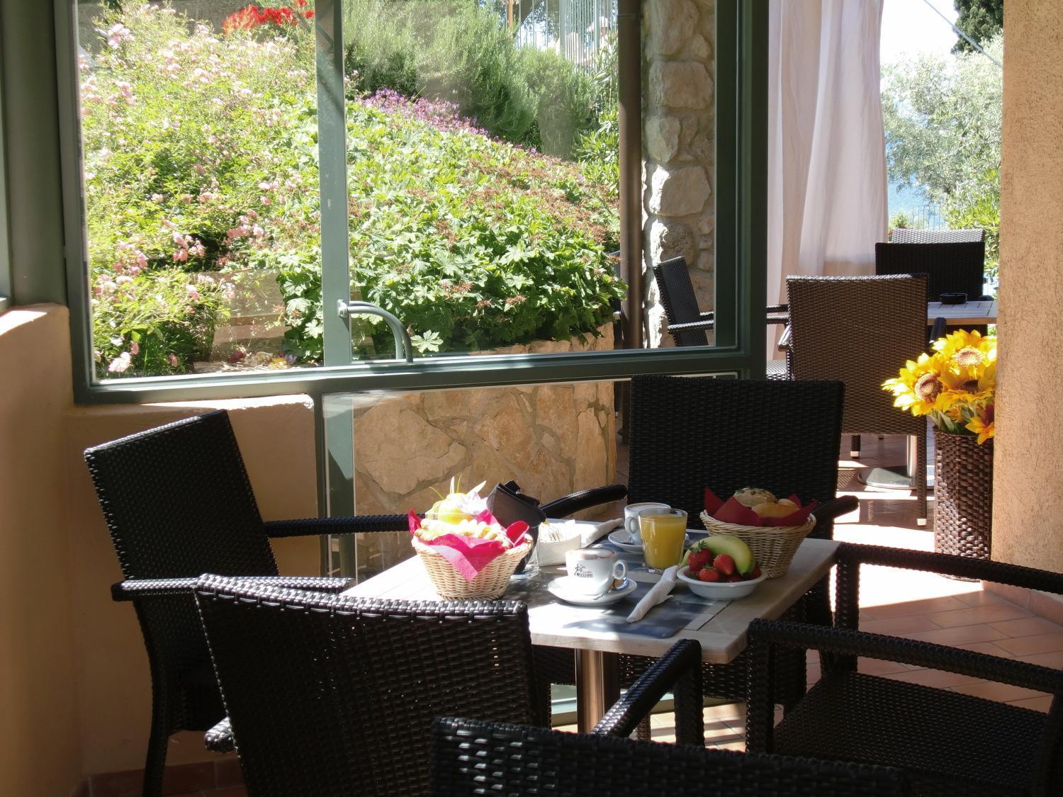 Apartahotel Ca Del Torri Del Benaco